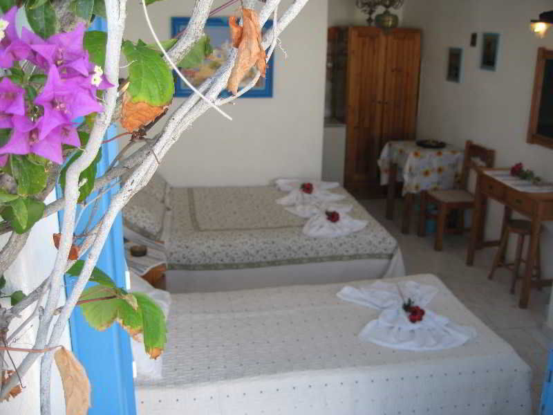 Augusta Studios & Apartments Naousa  Ngoại thất bức ảnh